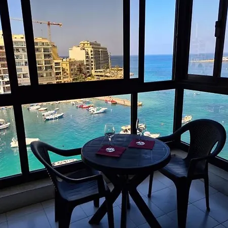 Spinola Bay Sea Front 6 *