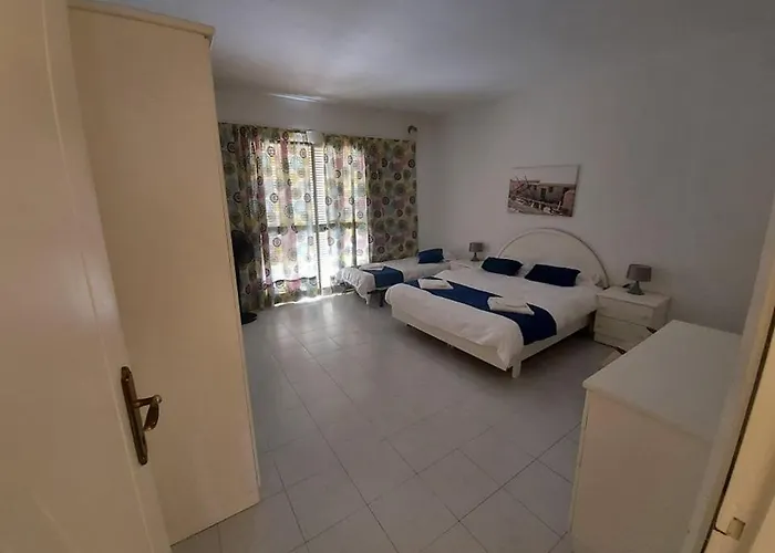 Spinola Bay Sea Front 6 *