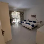 Spinola Bay Sea Front 6 *