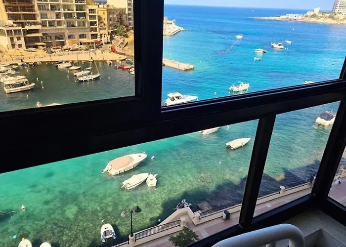 Spinola Bay Sea Front 6
