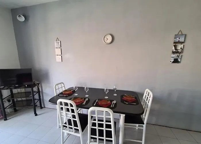 Spinola Bay Sea Front 6