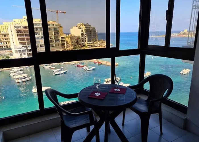 Spinola Bay Sea Front 6 *